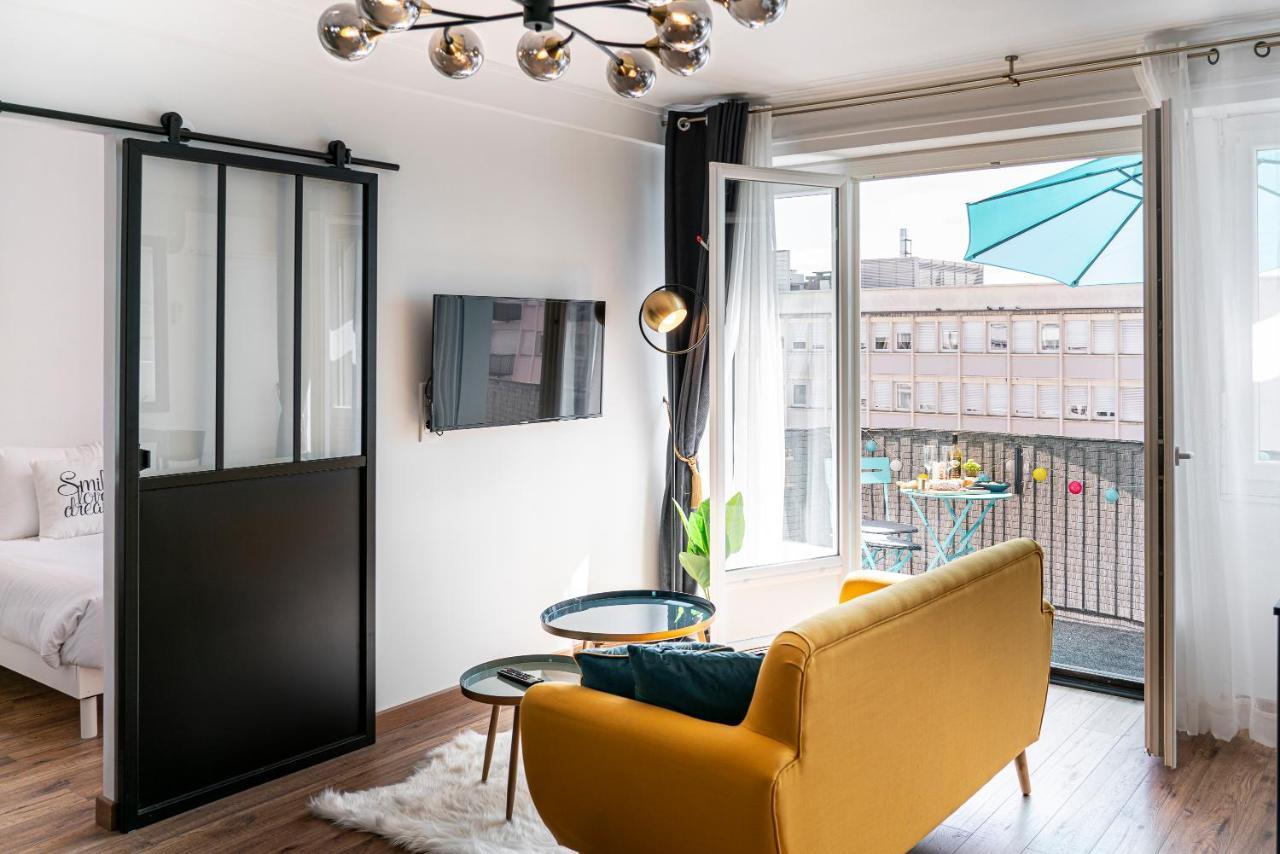 Au Palais Des Pyrenees! Hyper Centre -Clim-Balcon-Parking Gratuit Apartment Pau Exterior photo